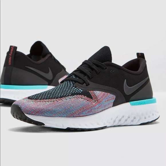 W Nike Odyssey React 2 Flyknit Women's Shoe - Picture 2 of 7